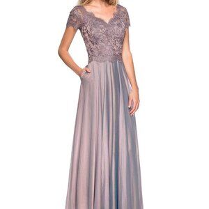NWT La Femme 27098SC Chiffon Mother of the Bride Dress Cocoa in Size 0